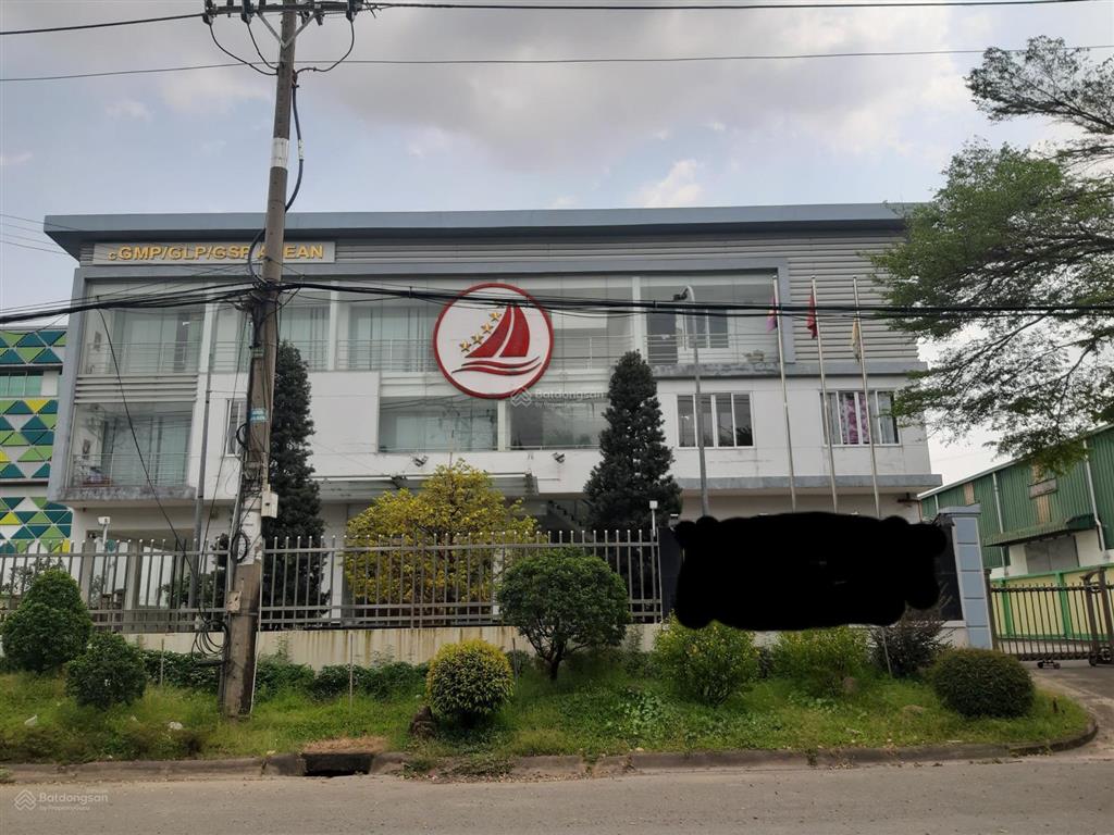 Cần bán gấp cái xưởng khu công nghiệp tân tạo, dt 4750m2