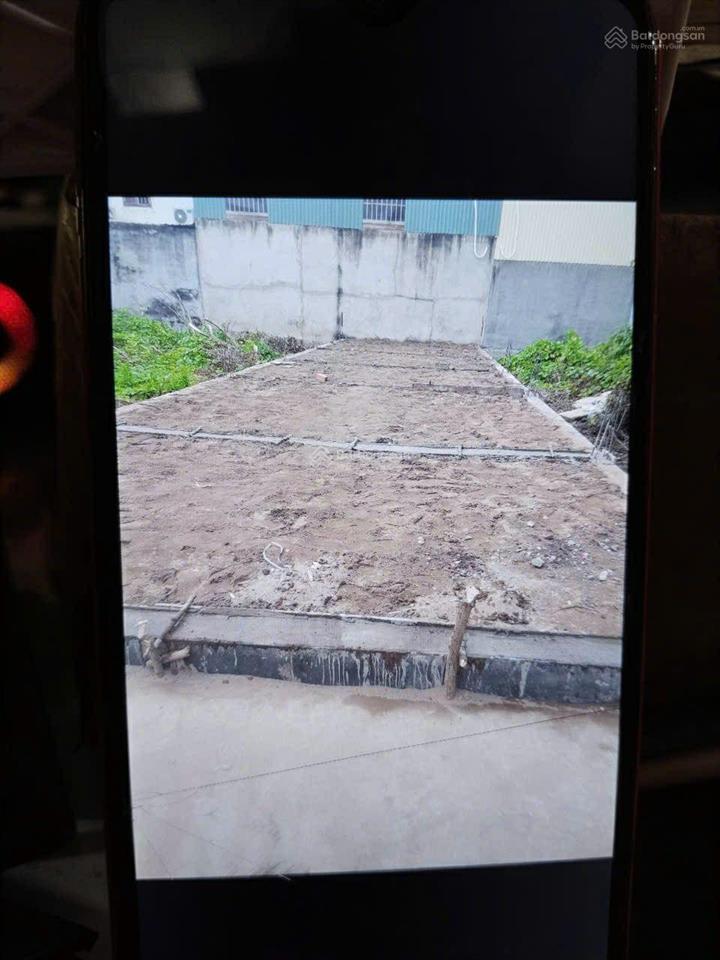 Cần bán gấp lô đất đường số 5 xã long cang cần đước long an ( tay ninh)