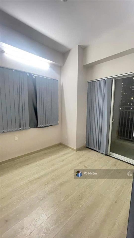 Bán ch blue sky tower, 3,7 tỷ, 90m2, 3pn, 2wc, 2 ban công, uy tín, giá cực chất tại q2, hcm