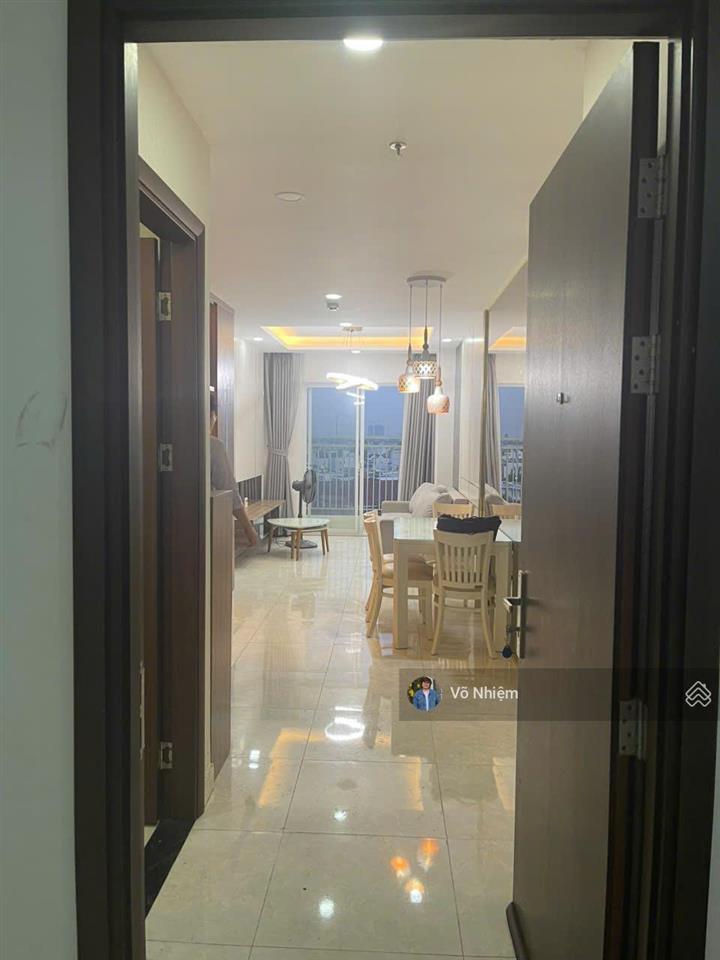 Bán ch blue sky tower, 3,7 tỷ, 90m2, 3pn, 2wc, 2 ban công, uy tín, giá cực chất tại q2, hcm