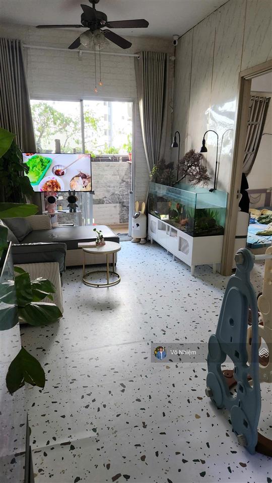 Bán căn hộ tầng 6 tại chung cư hqc plaza, 55m2 2pn nhà đẹp, mua ở ngay. giá 1,150tỷ full chi phí