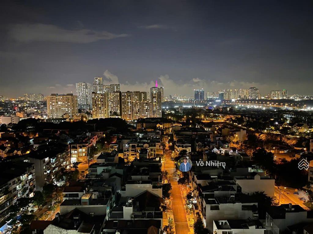 Căn hộ 2pn, 2wc giá tốt bán gấp tại blue sky tower (hqc bình trưng đông) q2, tp.hcm