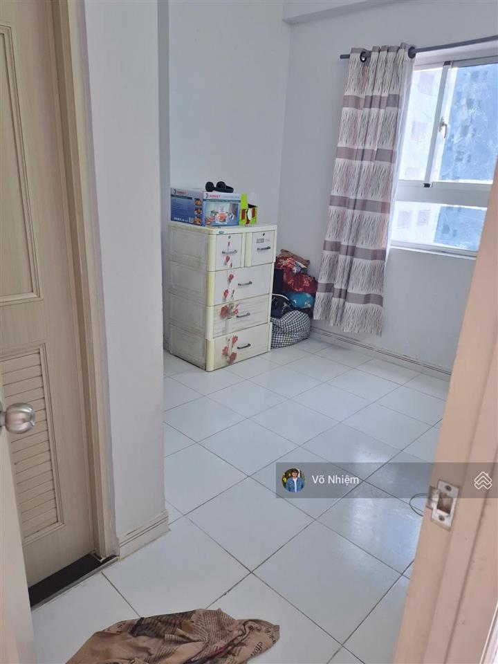 Bán gấp căn hộ góc tầng thấp block hq2 62m2 tại hqc plaza, 1,35 tỷ, 2pn, 2wc