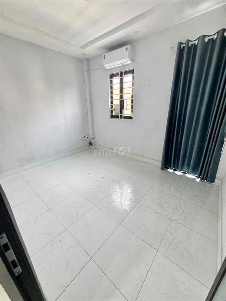 Cho Thuê Nhà Có Nội Thất giáp Tên Lửa Bình Tân