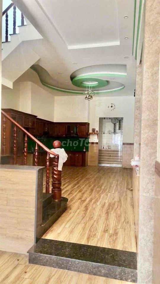 Cho Thuê Nhà Hẻm Tải Tỉnh Lộ 10, 5x20 có sân thượng