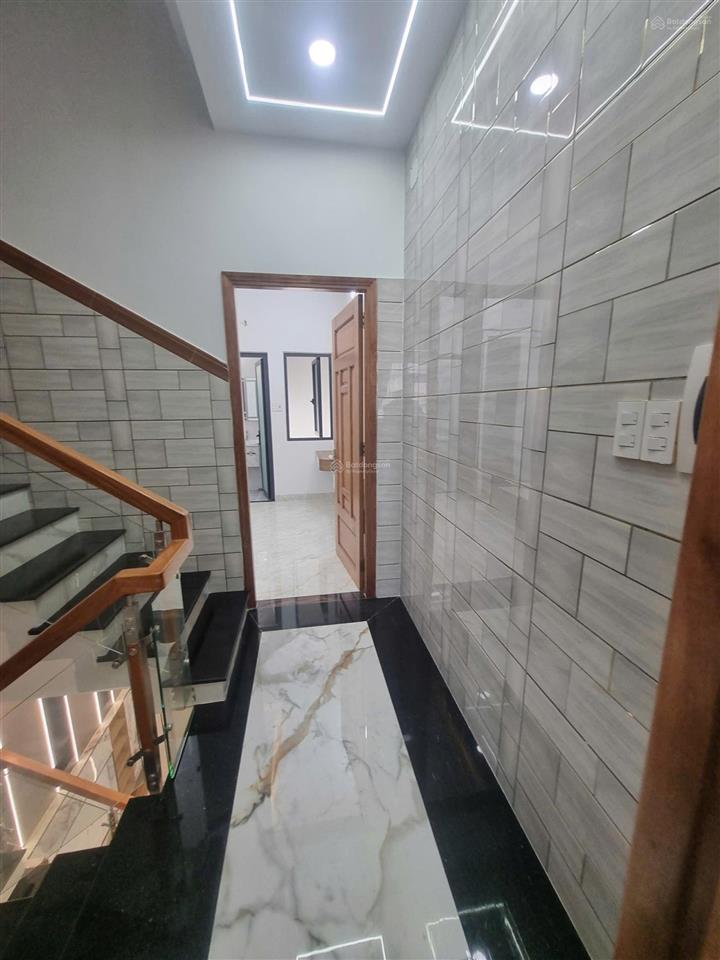 Bán nhà hẻm 730 hương lộ 2 thông sang 413 lê văn quới, bình tân 4mx15m đúc 1 lửng 3 lầu