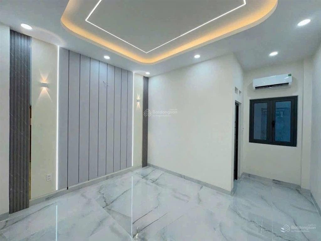 Bán nhà khu phân lô đồng bộ đường 18b mã lò 4mx14m đúc 1 lửng 3 lầu