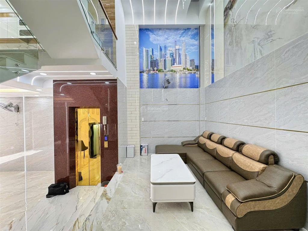 Chính chủ bán nhà có thang máy đường hương lộ 2, bình tân 5.3mx12m đúc 1 lửng 3 lầu