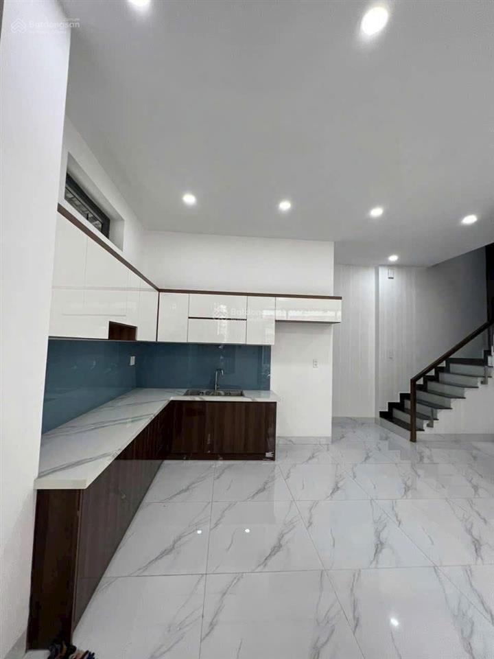 Bán nhà chính chủ, mới 100% đường gò xoài 8mx9m đúc 1 trệt 3 lầu