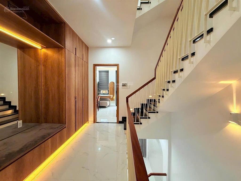 Bán nhà sổ hồng riêng đường lê văn quới, bình tân 4mx14m đúc 1 trệt 3 lầu