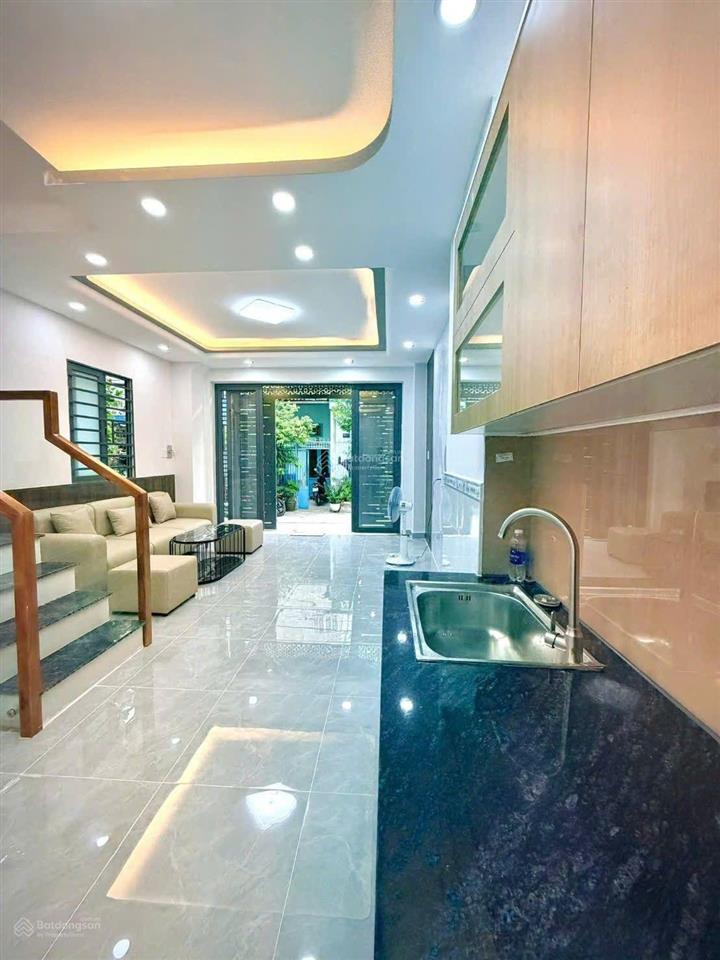 Bán nhà đường tỉnh lộ 10 tên lửa 4.1mx13m đúc 1 trệt 1 lầu