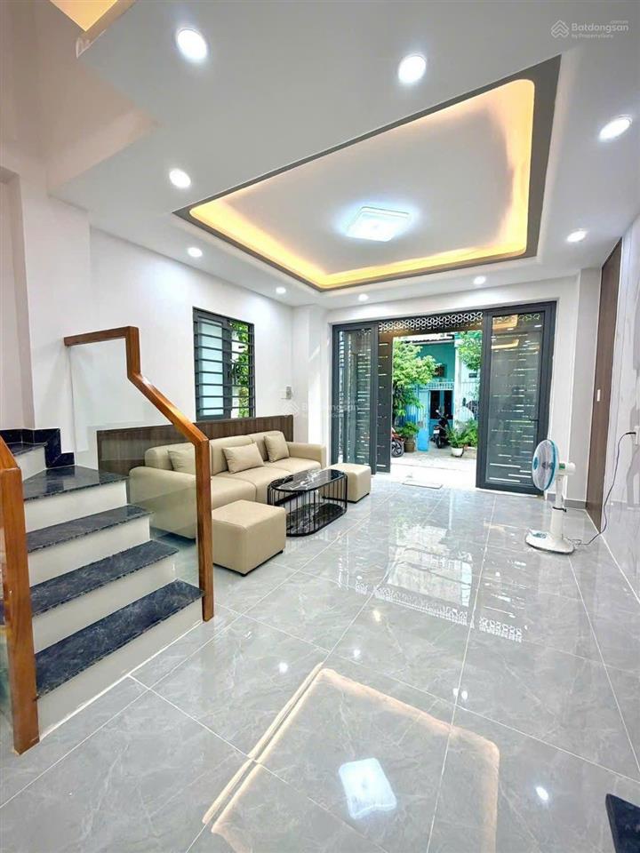 Bán nhà đường tỉnh lộ 10 tên lửa 4.1mx13m đúc 1 trệt 1 lầu