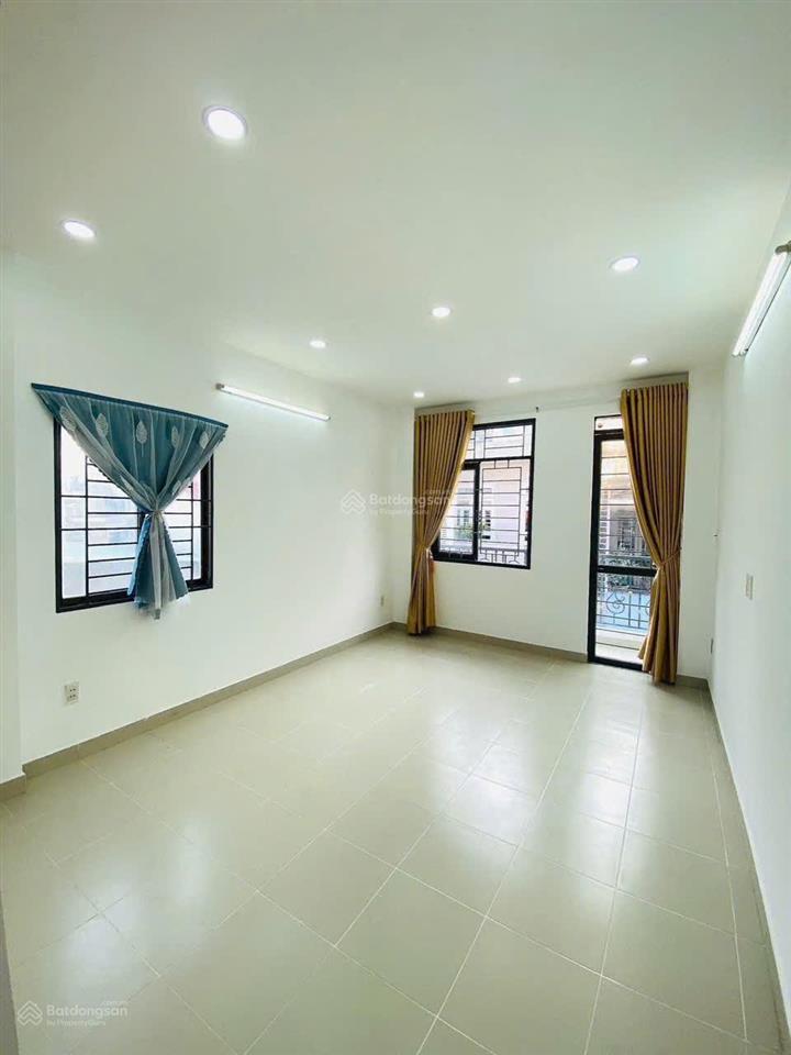 Chính chủ bán nhà đường lê văn quới bốn xã 3.5mx10m đúc 1 trệt 3 lầu. giá 4.8 tỷ