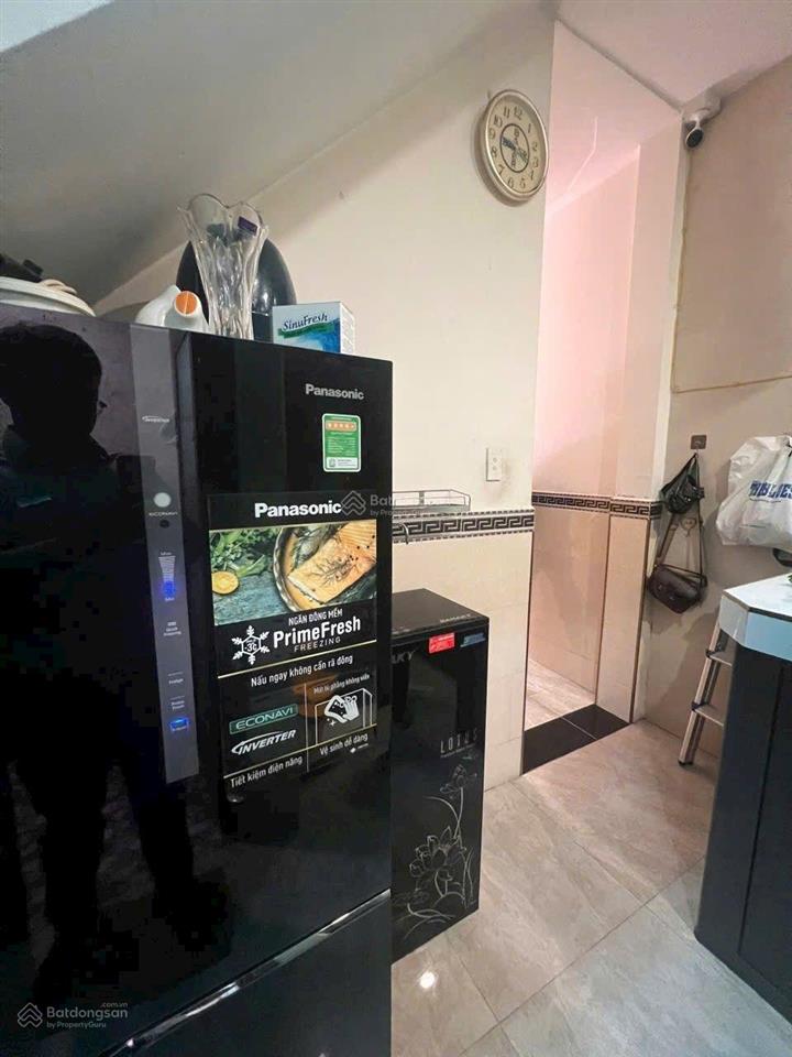 Bán nhà sổ hồng riêng 2/lê văn quới, gần ngã tư bốn xã 4mx10m đúc kiên cố 1 trệt 1 lầu, 3pn 2wc