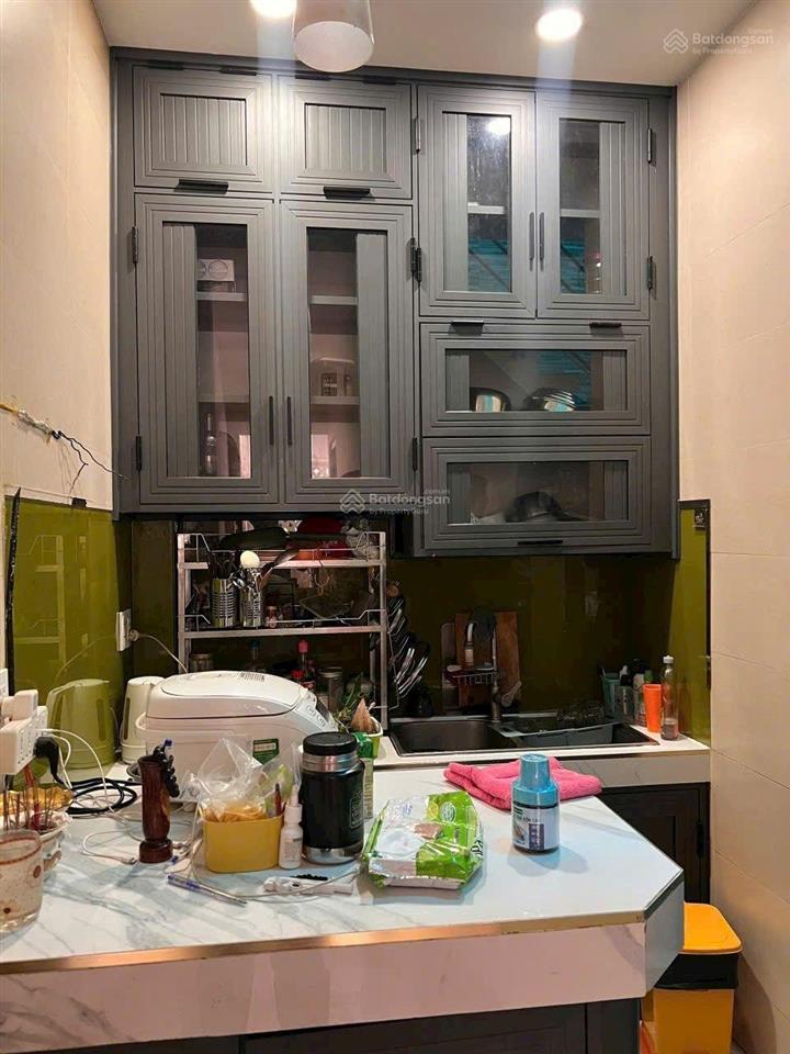 Bán nhà sổ hồng riêng 2/lê văn quới, gần ngã tư bốn xã 4mx10m đúc kiên cố 1 trệt 1 lầu, 3pn 2wc