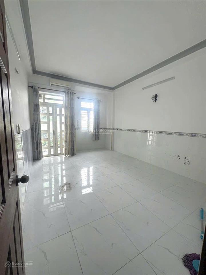 Cho thuê nhà đường gò xoài lê văn quới 4mx15m 1 trệt 3 lầu, 4pn có 4 máy lạnh