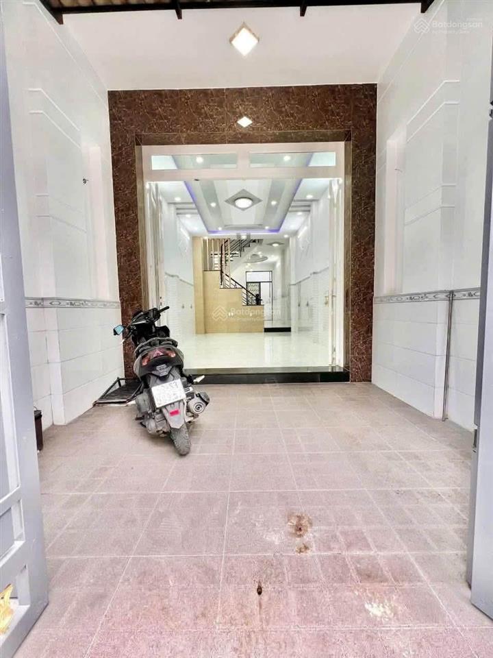 Cho thuê nhà 1/ hương lộ 2, bình tân 4mx18m 1 trệt 2 lầu, 3pn