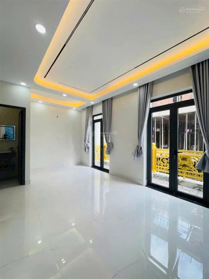 Bán nhà đẹp lung linh ngay chợ lê văn quới, bình tân 6mx11m 1 trệt 3 lầu, full nội thất