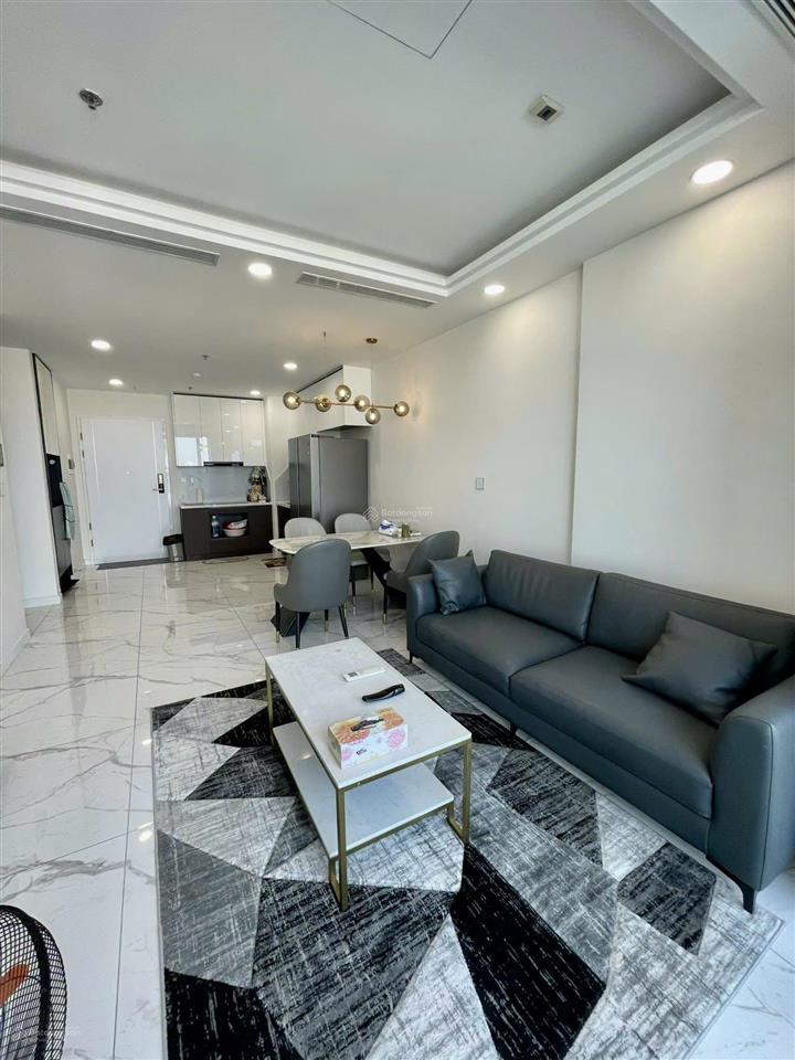 Bán liền căn 2pn phạm văn đồng view sân bay 2 tỷ cho vay 70%/ 30 năm sổ sẵn, full nội thất y hình