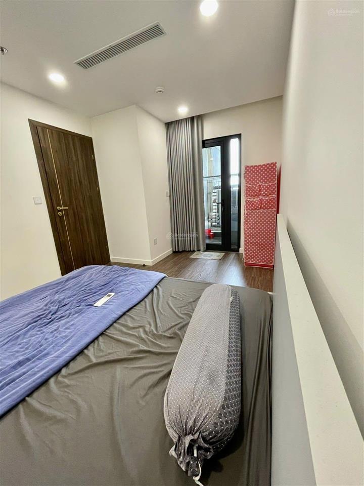 Bán liền căn 2pn phạm văn đồng view sân bay 2 tỷ cho vay 70%/ 30 năm sổ sẵn, full nội thất y hình