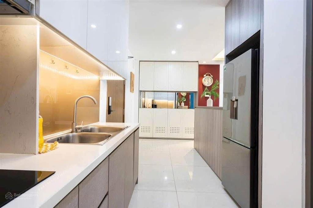 Bán gấp căn 2pn (50m2) lê quang định ở liền, nhà y hình, sổ sẵn vay 70% cho thuê 15 tr/tháng