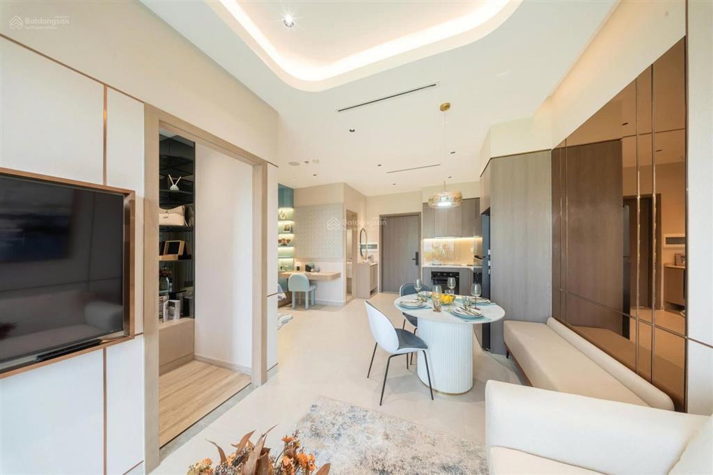 Căn hộ 2pn kế chợ bà chiểu 2,1 tỷ sổ riêng nội thất sẵn bao hết phí, vay 70%