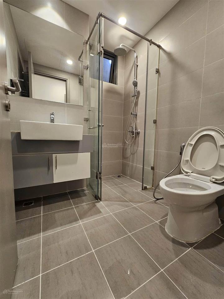 Căn hộ 50m2 chợ bà chiểu  2,4 tỷ/2pn2wc full nội thất, sổ sẵn bao phí  0705 556 ***