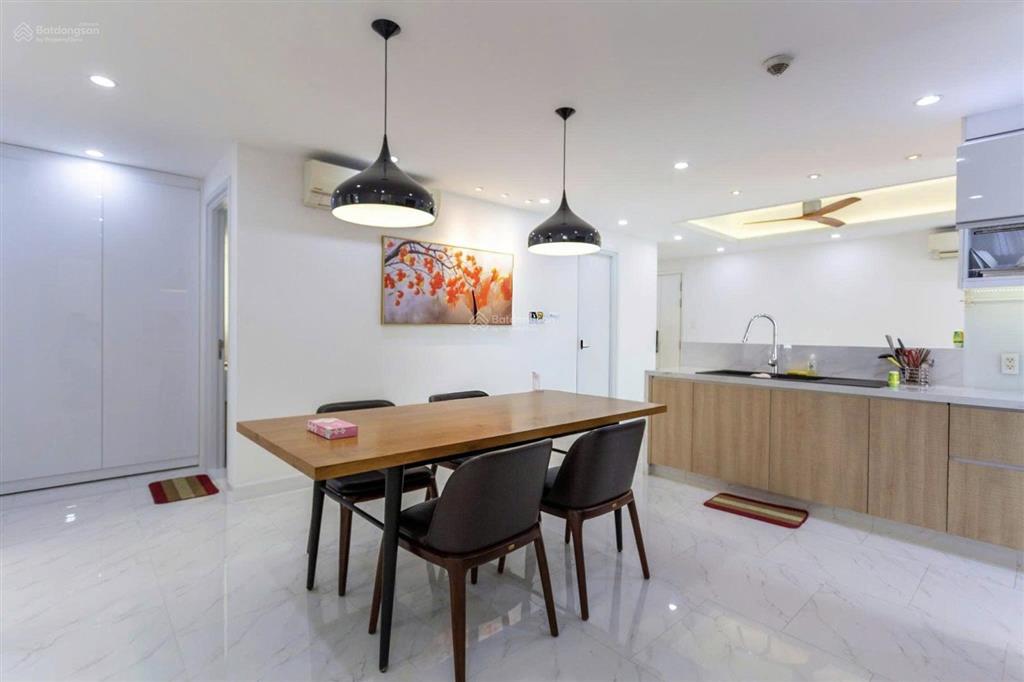 Căn hộ 50m2 chợ bà chiểu  2,4 tỷ/2pn2wc full nội thất, sổ sẵn bao phí  0705 556 ***