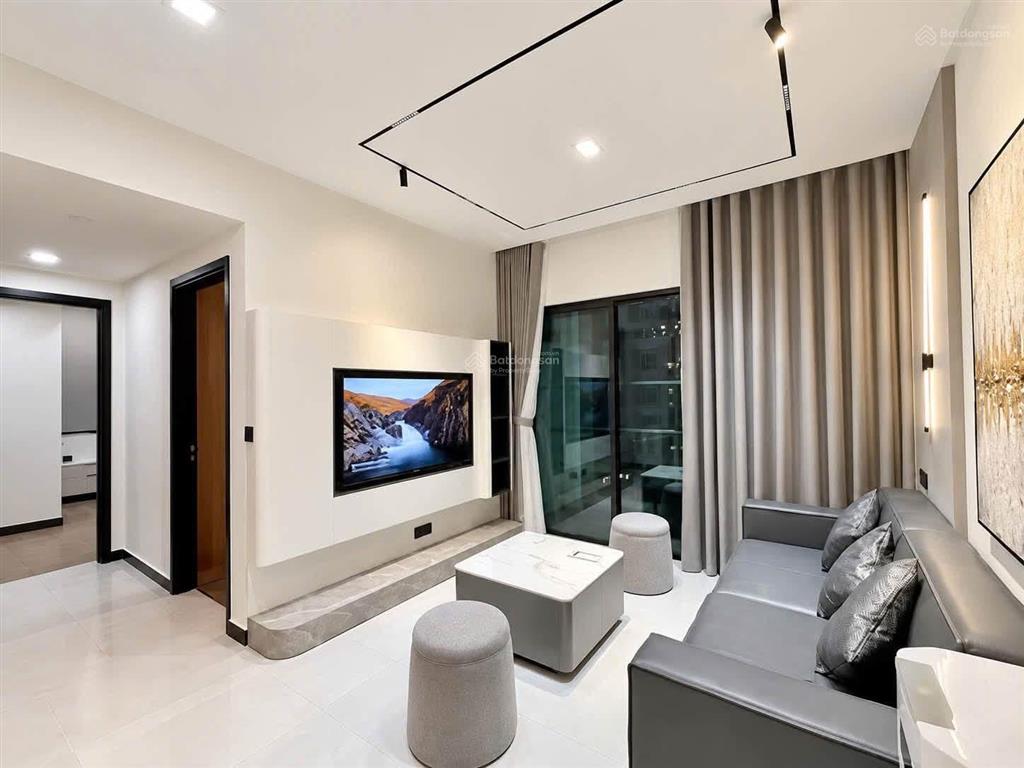 Giá đáy! 50m2 phan văn trị sổ hồng 2,24 tỷ lầu 9 hướng hồ bơi full nội thất