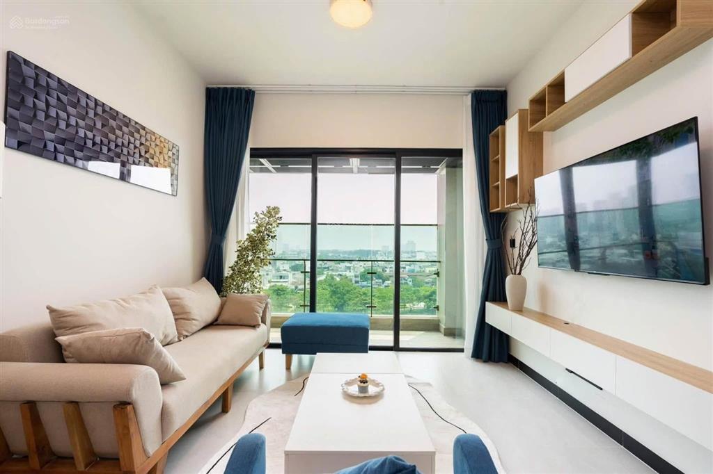 Chính chủ bán căn 52m2 nơ trang long 2pn tầng 8 sổ sẵn 2,1 tỷ được vay 70% full nội thất