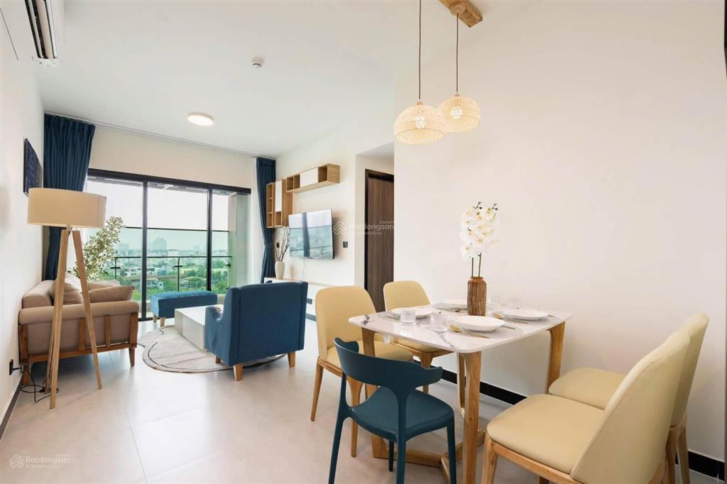 Chính chủ bán căn 52m2 nơ trang long 2pn tầng 8 sổ sẵn 2,1 tỷ được vay 70% full nội thất