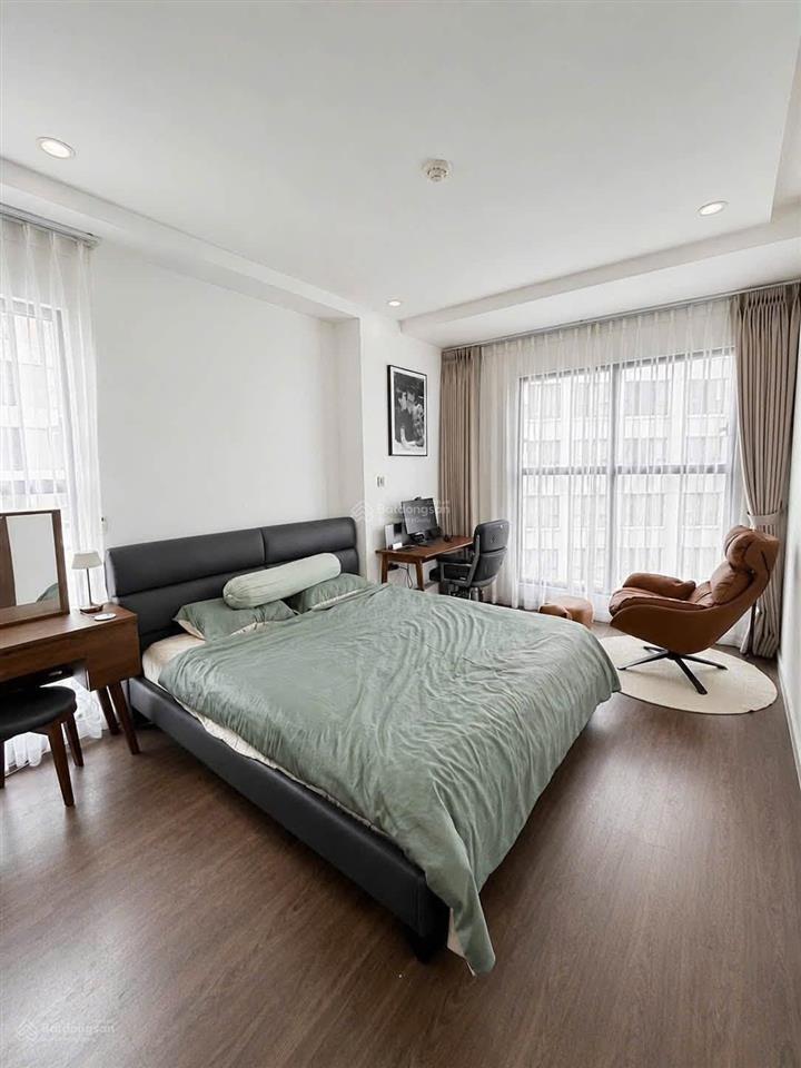 Tin thật căn hoàng hoa thám sổ hồng sang tên liền 2,5 tỷ vay 70%, thuê 15tr/tháng