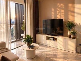 Căn 2pn kế sân bay, có sổ, nội thất y hình, có sổ bao hết phí, thuê 14tr/tháng cho vay 70%