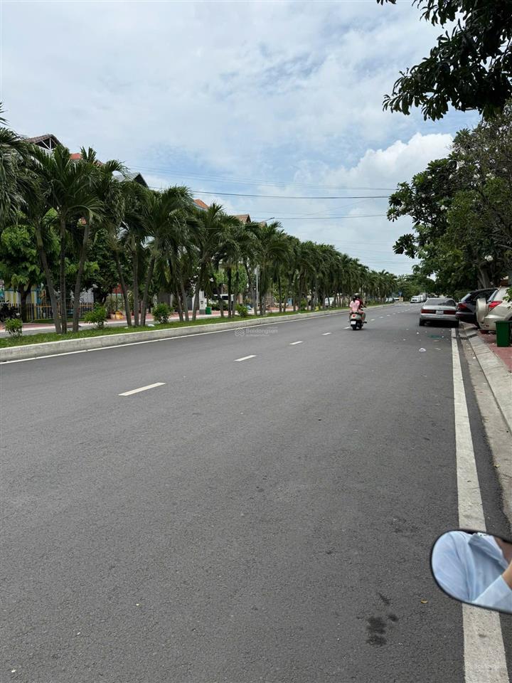 Bán nhà, 4 tầng, mặt tiền trần thị ngôi, sát aeon mall p.4, q.8