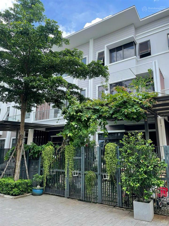 Cho thuê gấp nhà phố valora mizuki park full nội thất xịn giá cực tốt chỉ 27 tr/tháng .0902 320 ***