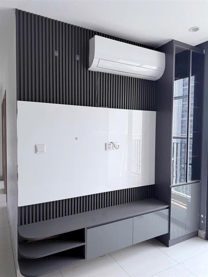Bán gấp căn 3pn vinhomes grand park 81m2, hđmb, nội thất cđt  giá siêu tốt 3.6 tỷ .0902 320 ***