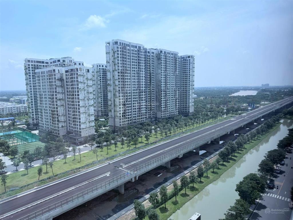 Bán gấp căn 3pn vinhomes grand park 81m2, hđmb, nội thất cđt  giá siêu tốt 3.6 tỷ .0902 320 ***