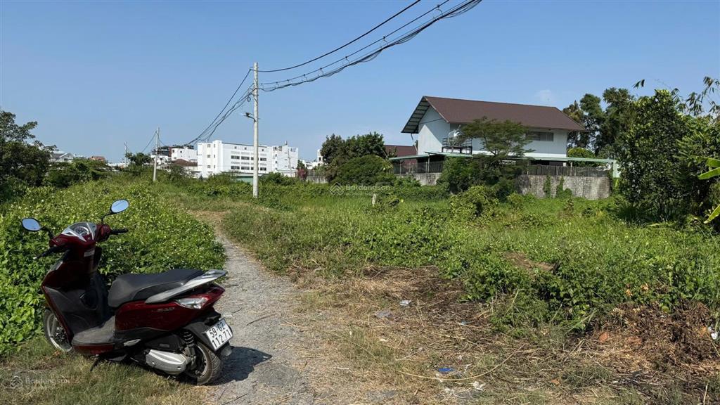 Bán 2000m2 đất giáo dục 1/ sông vàm thuật, an phú đông sát sông vàm thuật giá 10 triệu/m2