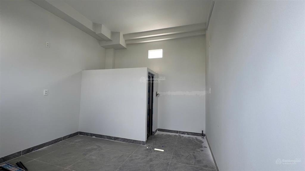 Giá giảm 2 tỷ bán tòa căn hộ vườn lài, an phú đông. dt 5,5 nở hậu 6m dài 24 (131,4m2 thổ cư)