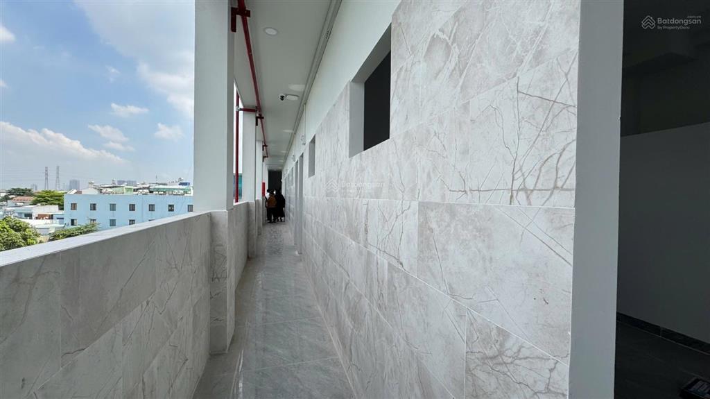 Giá giảm 2 tỷ bán tòa căn hộ vườn lài, an phú đông. dt 5,5 nở hậu 6m dài 24 (131,4m2 thổ cư)