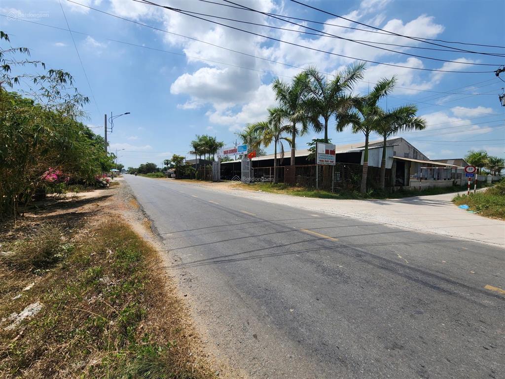 Chính chủ bán lô đất 7000m2 có mặt tiền quốc lộ 62 tại bình hiệp  kiến tường  long an