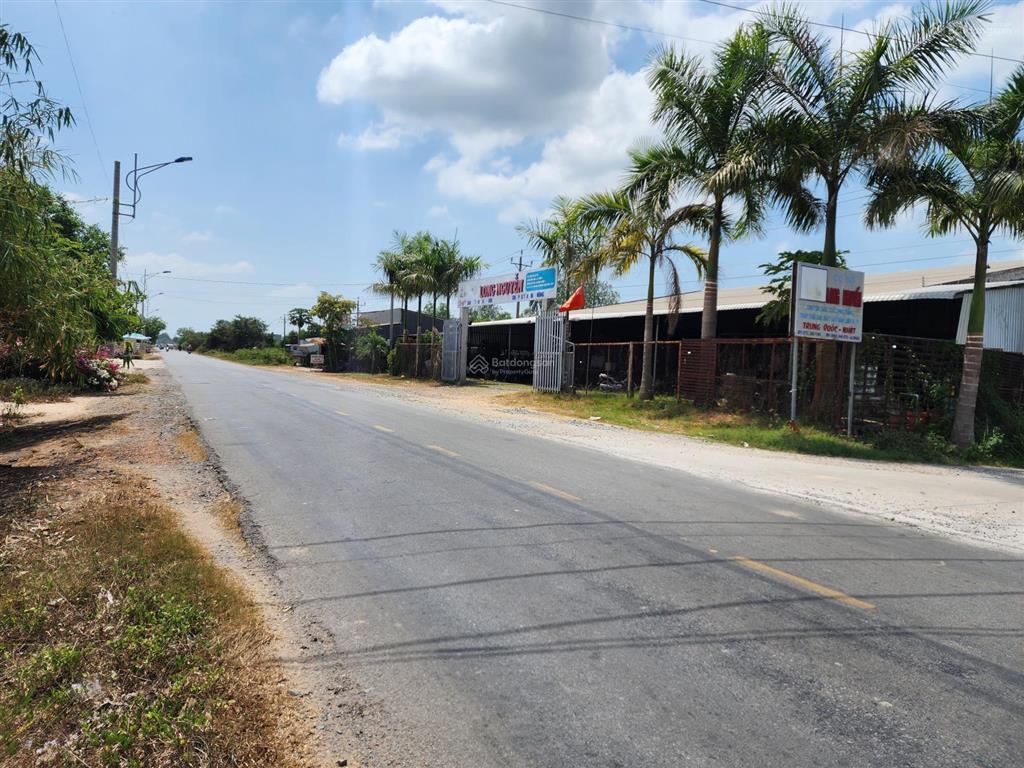Chính chủ bán lô đất 7000m2 có mặt tiền quốc lộ 62 tại bình hiệp kiến tường long an