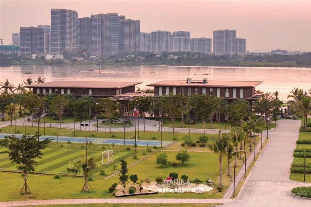 Bán nhà phố góc izumi canaria  đối diện công viên. t11/2027 nhận nhà.  0938 383 ***