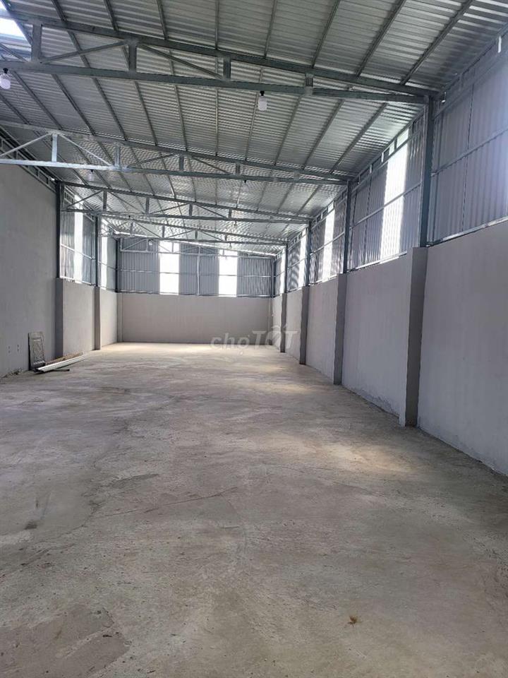 cho thuê kho xưởng đường tải 8 tấn