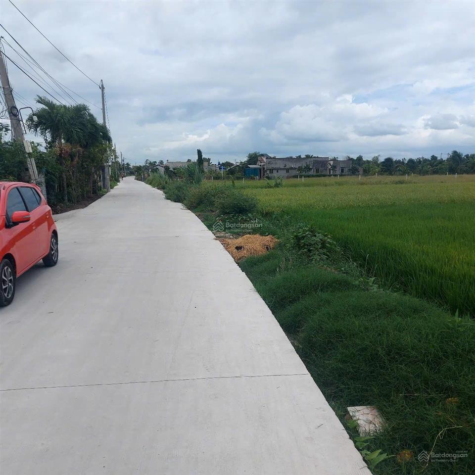 Bán đất mt đường cây điệp, 2000m2 có 180m2 thổ cư, nhựt chánh, bến lức, giá tốt