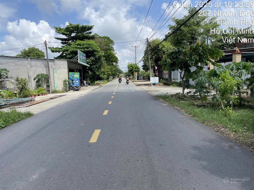 Mt đường nhựa nhuận đức huyện củ chi, dt 1500m2 thổ cư + 2848m2 vườn bên hông và phía sau có đường