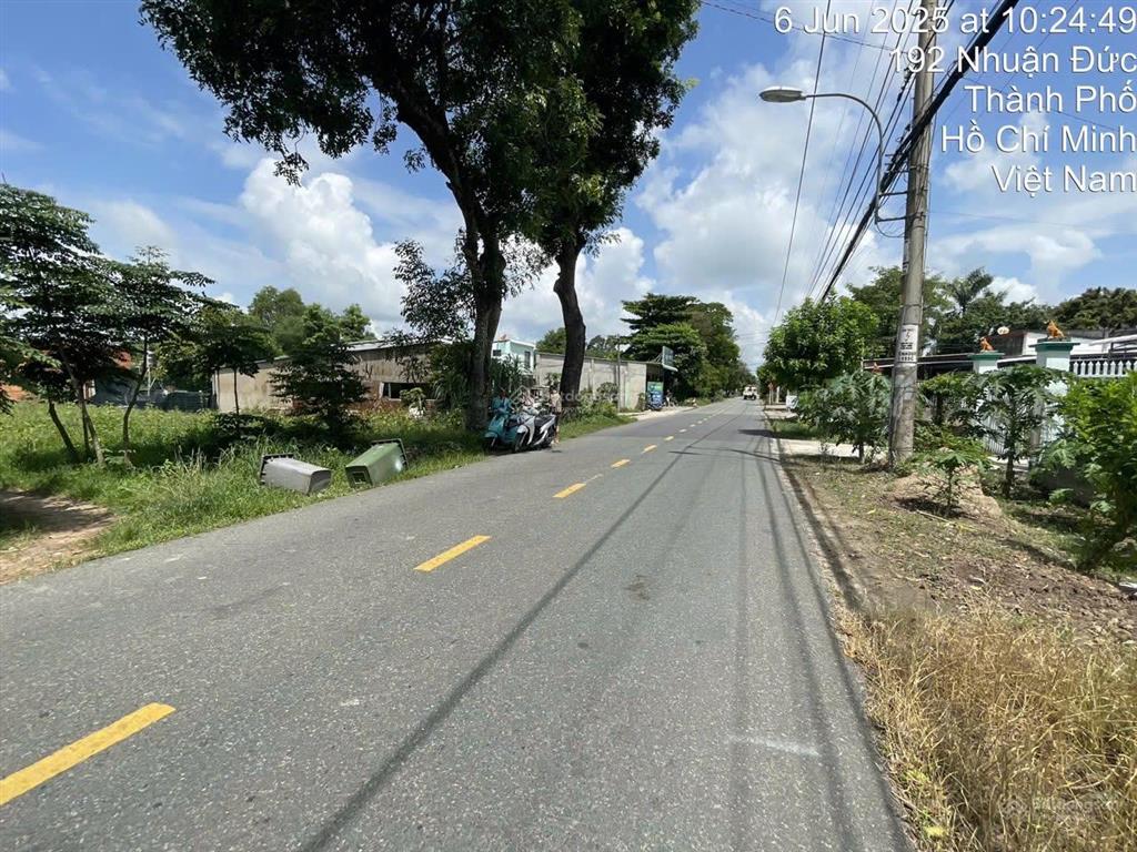Mt đường nhựa nhuận đức huyện củ chi, dt 1500m2 thổ cư + 2848m2 vườn bên hông và phía sau có đường