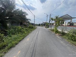 Lô góc 2mt đường nhựa xã hưng long bình chánh
dt 1725m ( 55m x 35m ) qui hoạch khu dân cư hiện hữu