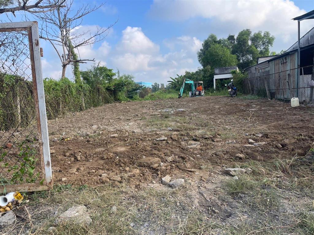 Đường bê tông cách mt ql50 đúng 100m xã đa phước bình chánh dt 1900m2 vườn có 250m thổ cư