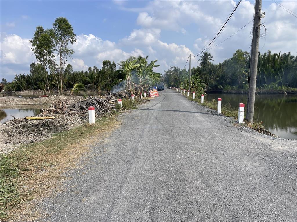 Mt đường xương cá, xã đa phước, bình chánh dt 4266m lúa đường xe tải chạy thoải mái